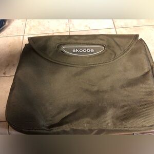 COPY - Skooba Laptop Cushioned Bag - 867 $35 or $30 w/offer
